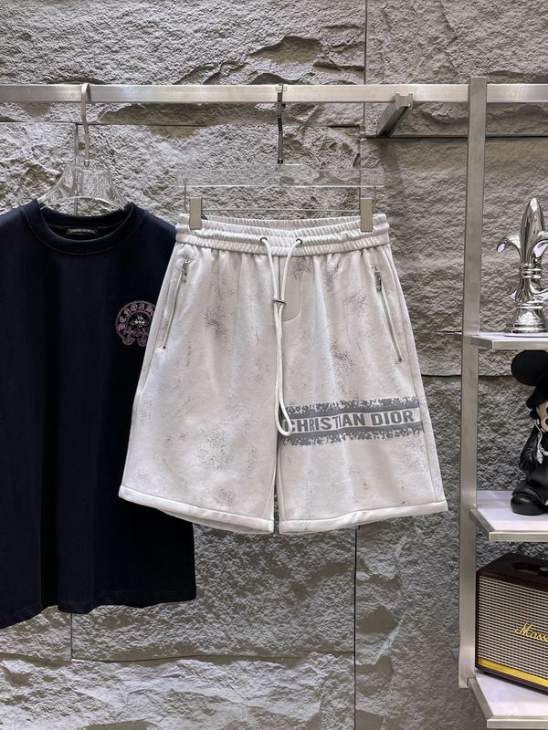 Picture of Dior Short Pants _SKUDiorM-3XLxetr1417077